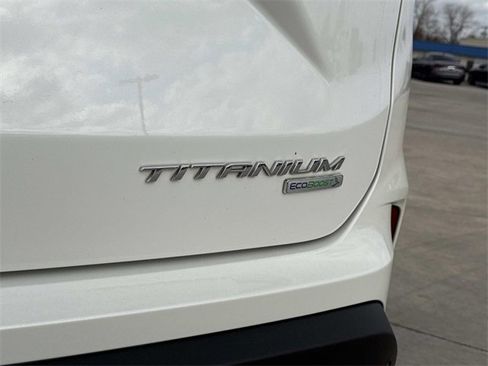 Used 2020 Ford Edge Titanium image 4