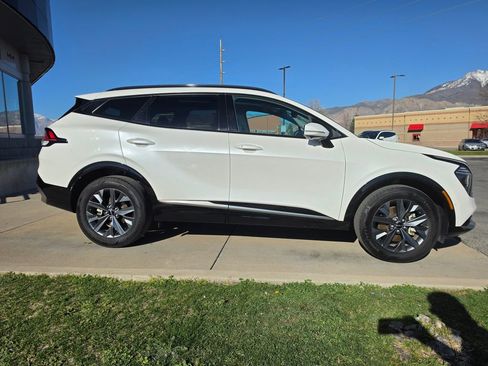 Certified 2023 Kia Sportage SX Prestige image 4