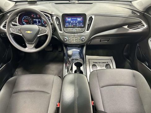 Used 2023 Chevrolet Malibu LT FWD image 9