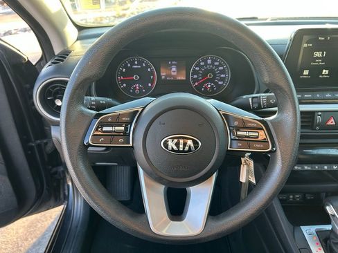 Used 2019 Kia Forte Sedan image 9