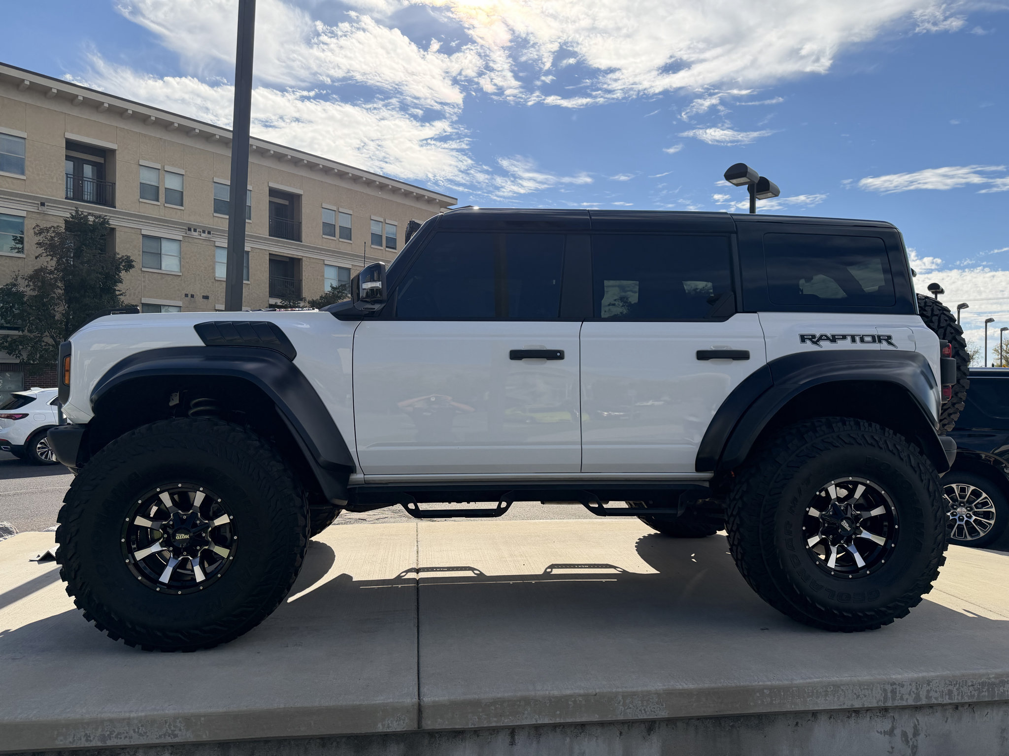 Used 2024 Ford Bronco Raptor AWD/4WD image 10