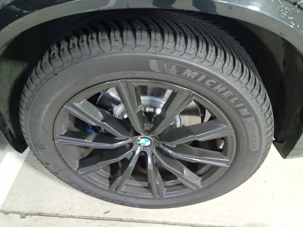 Used 2020 BMW X5 M50i AWD/4WD image 16