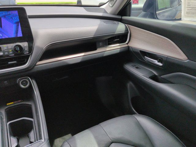 Used 2024 Toyota Grand Highlander FWD image 17