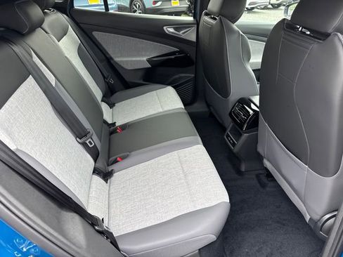 New 2026 Volkswagen ID.4 Pro image 23