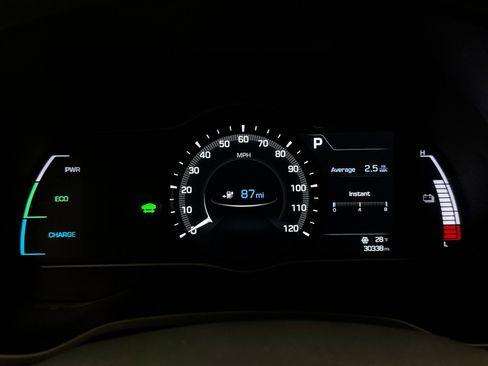 Used 2019 Hyundai Ioniq Electric image 13