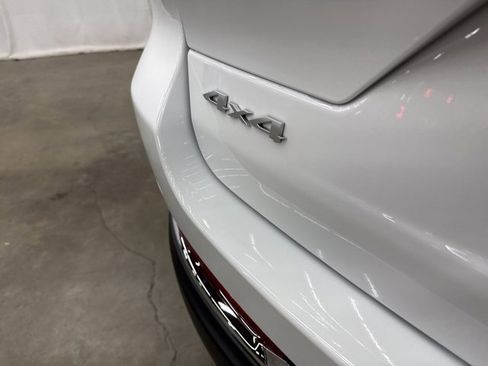 New 2025 Jeep Grand Cherokee Laredo X w/ Luxury Tech Group I image 17