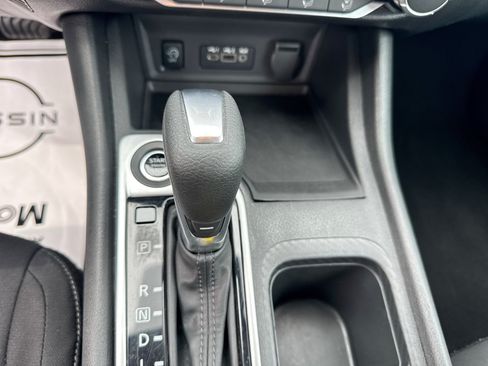 Certified 2024 Nissan Sentra SV FWD image 19