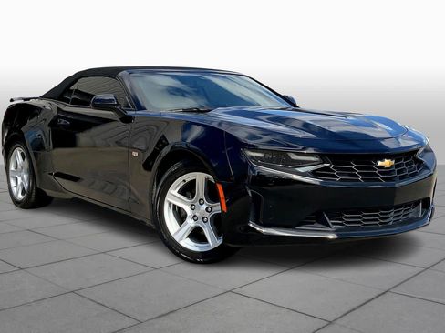 Used 2019 Chevrolet Camaro LT image 2