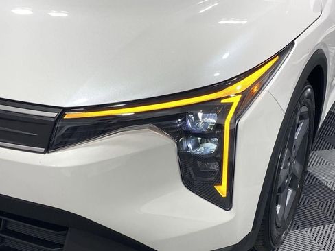 New 2026 Kia K4 FWD image 30