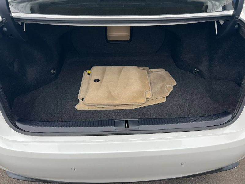 Used 2013 Lexus ES 350 w/ Premium Pkg FWD image 14