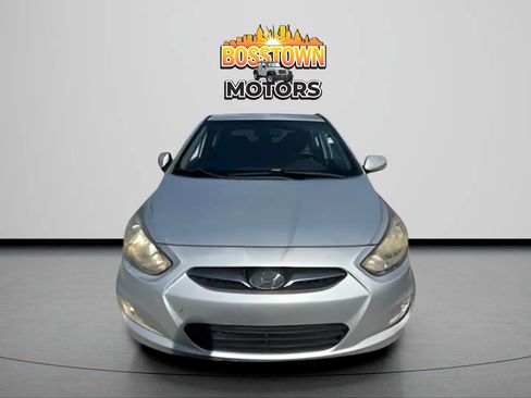 Used 2013 Hyundai Accent SE FWD image 8