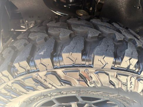 Used 2020 Toyota Tacoma SR w/ SX Package RWD image 14