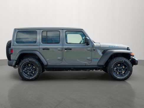 Used 2023 Jeep Wrangler Unlimited w/ Sun & Screen Package AWD/4WD image 8