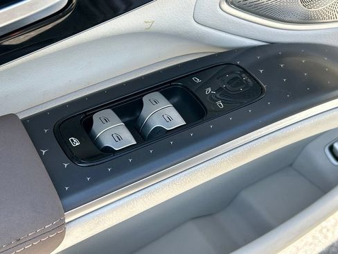 Used 2023 Mercedes-Benz EQS 450+ Sedan image 19