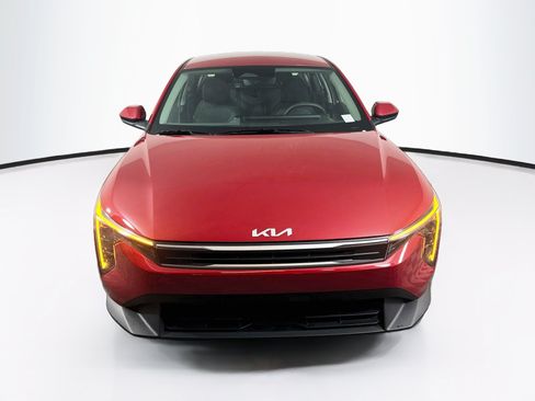 Used 2025 Kia K4 FWD image 2