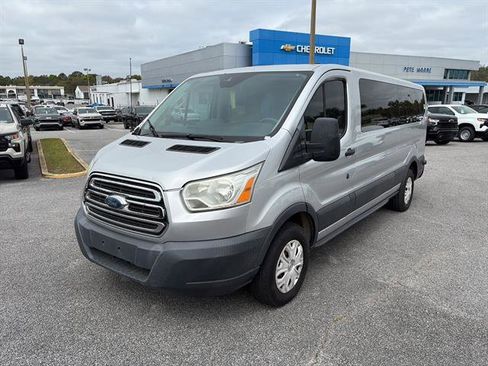 Used 2017 Ford Transit 350 XLT RWD image 3