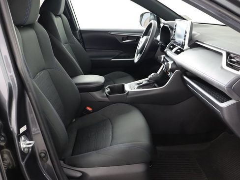 Used 2022 Toyota RAV4 SE w/ Convenience Package AWD/4WD image 18