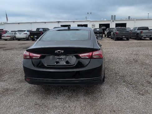 Used 2021 Chevrolet Malibu LT w/ Midnight Edition FWD image 5