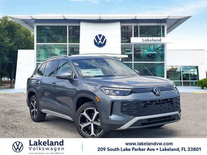 New 2025 Volkswagen Tiguan SE