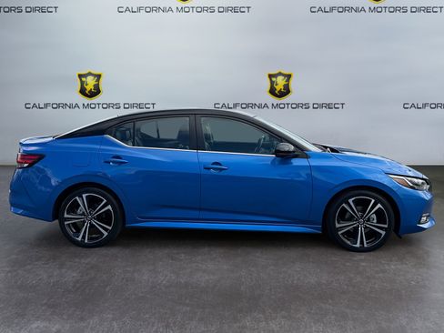 Used 2023 Nissan Sentra SR w/ SR Premium Package FWD image 6