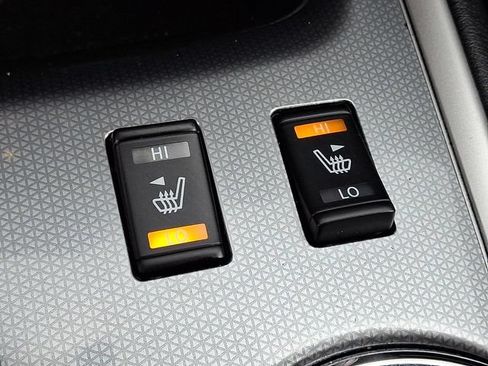 Used 2019 Nissan Pathfinder SL w/ SL Premium Package AWD/4WD image 25