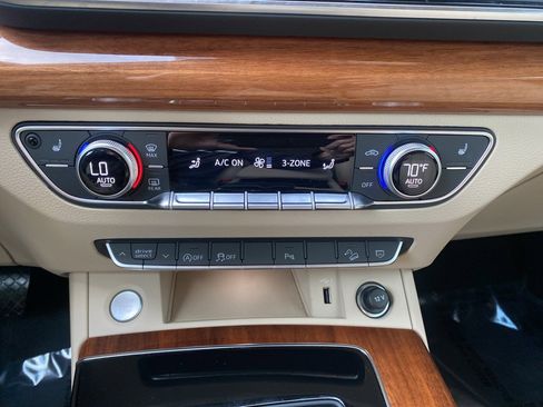 Used 2023 Audi Q5 2.0T Premium w/ Convenience Package image 29