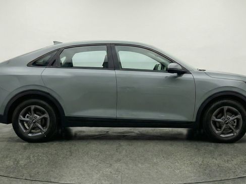 Used 2025 Kia K4 LXS image 11