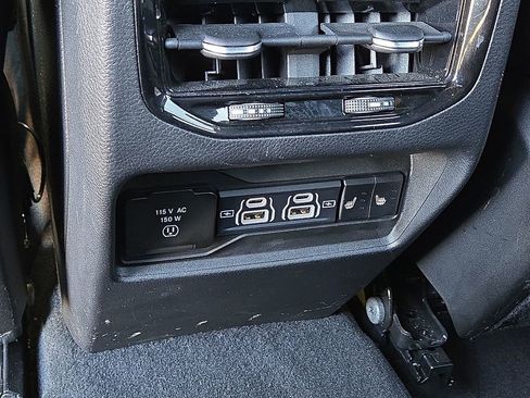 Used 2022 Jeep Grand Cherokee Overland image 17