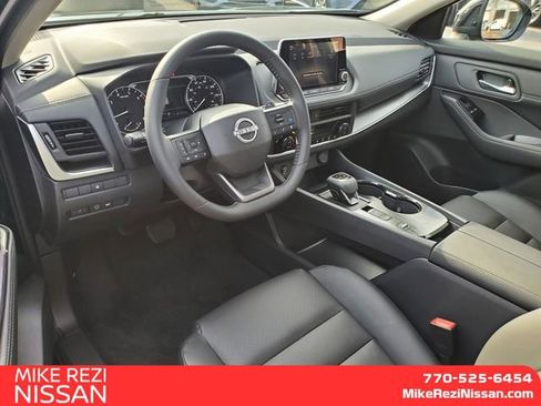 New 2026 Nissan Rogue SV FWD image 9
