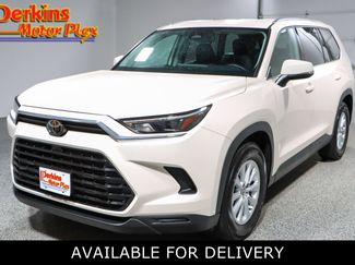 Used 2024 Toyota Grand Highlander XLE video 1