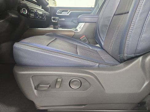 Certified 2025 Chevrolet Silverado 1500 High Country image 33