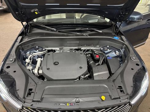 Certified 2026 Volvo XC90 B6 Ultra AWD/4WD image 9