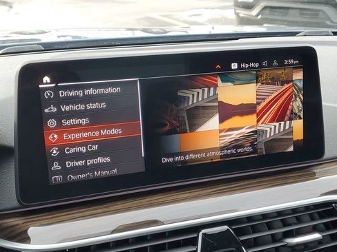 Used 2022 BMW 530i xDrive 530i xDrive w/ M Sport Package image 26