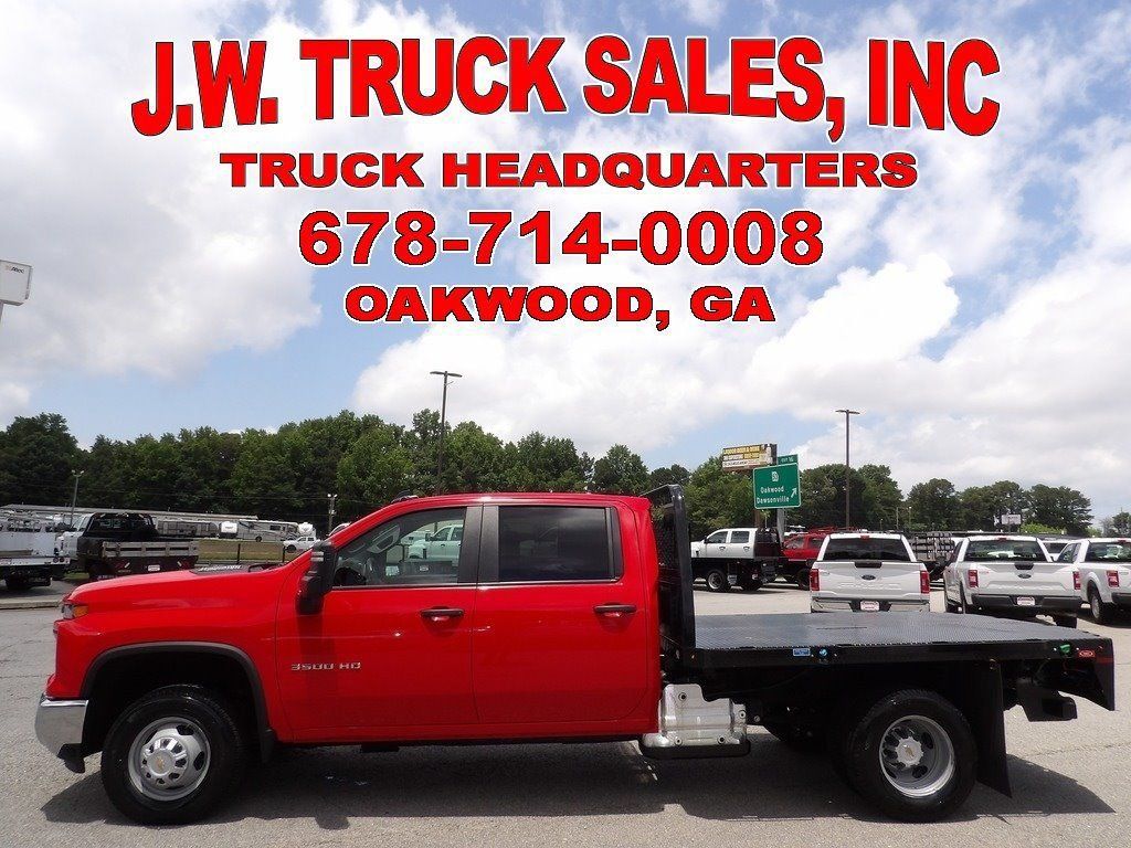 Used 2024 Chevrolet Silverado 3500 W/T w/ WT Convenience Package AWD/4WD image 2