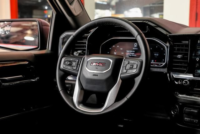 Used 2025 GMC Sierra 1500 Elevation AWD/4WD image 14