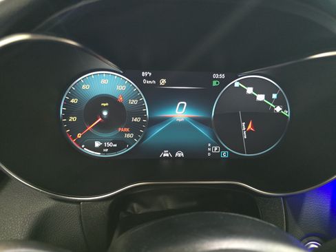 Used 2022 Mercedes-Benz GLC 300 4MATIC image 16