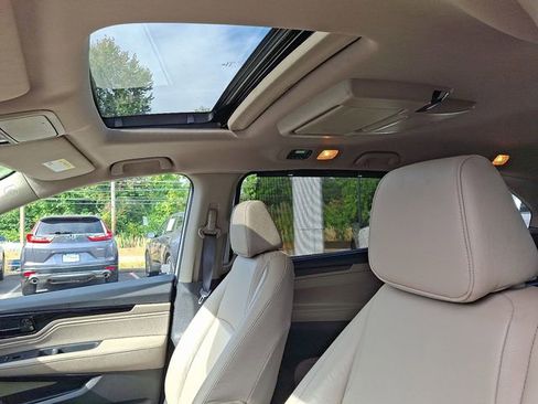 Used 2024 Honda Odyssey Touring image 15