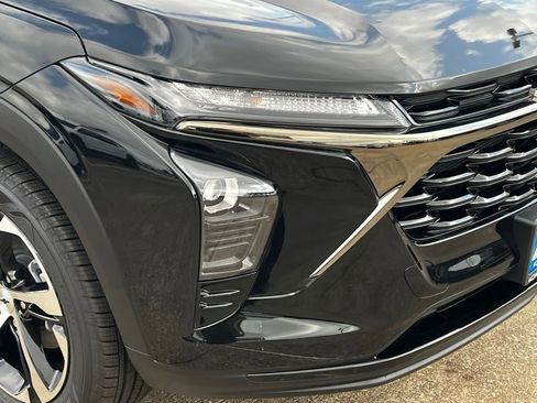 New 2026 Chevrolet Trax RS w/ Driver Confidence Package image 6