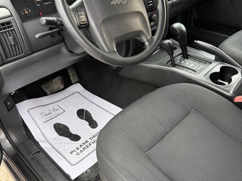 Used 2004 Jeep Grand Cherokee Laredo w/ Convenience Group image 18