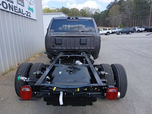 New 2026 RAM 3500 Tradesman AWD/4WD image 4
