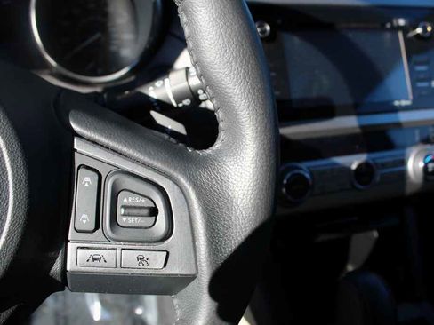 Used 2016 Subaru Outback 3.6R Limited image 19