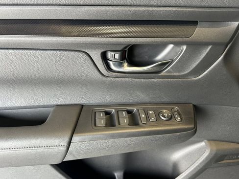 Used 2026 Honda CR-V LX image 9