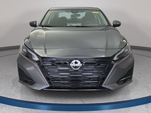 New 2026 Nissan Altima 2.5 SV FWD image 2