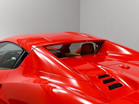 Used 2013 Ferrari 458 Spider RWD image 20
