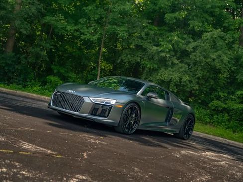 Used 2017 Audi R8 V10 plus AWD/4WD image 28