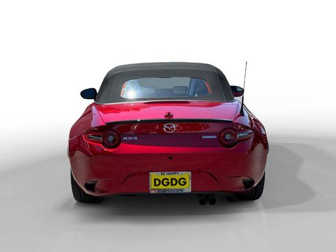 New 2026 MAZDA MX-5 Miata Club w/ Interior Package RWD image 4