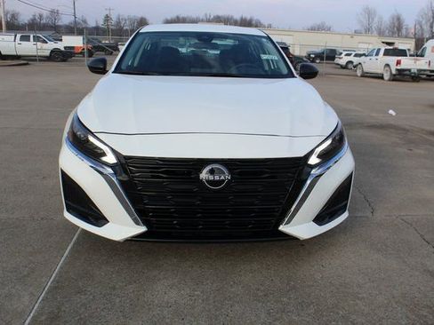 Used 2025 Nissan Altima 2.5 SV image 7