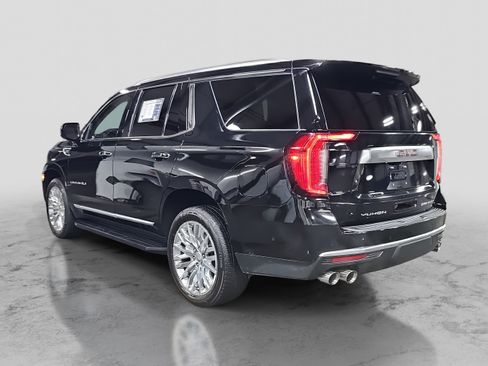 Used 2024 GMC Yukon Denali w/ Advanced Technology Package image 7