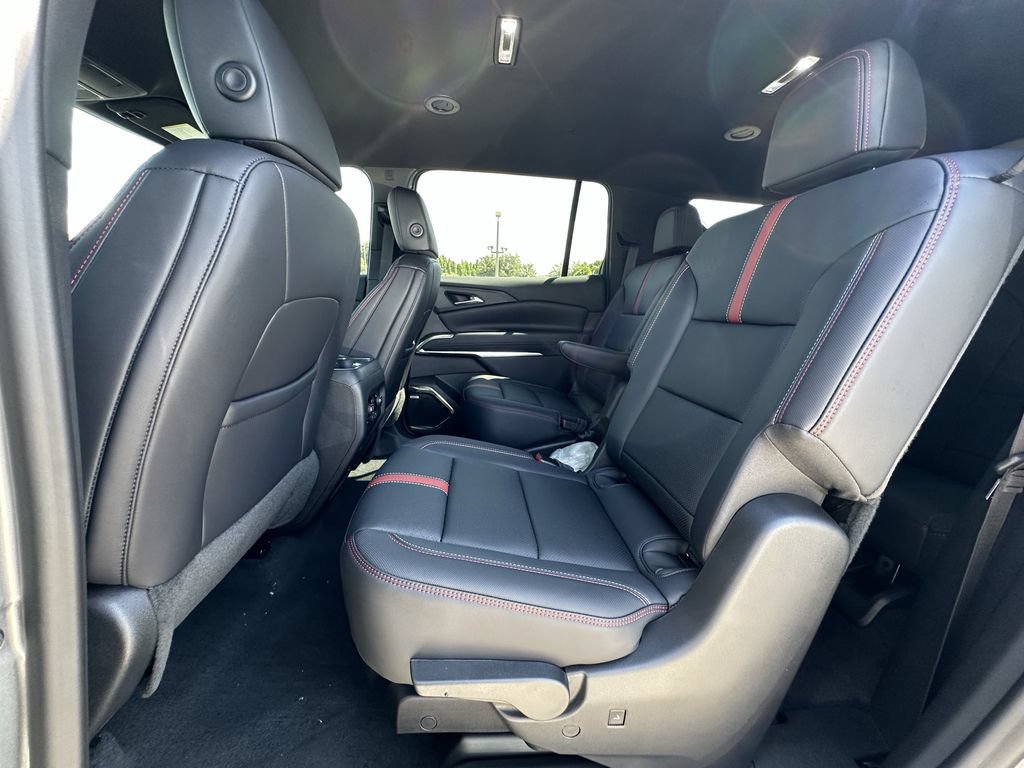 New 2026 Chevrolet Traverse RS FWD image 16