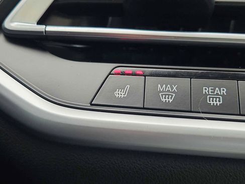 Used 2023 BMW X5 xDrive40i w/ M Sport Package image 29